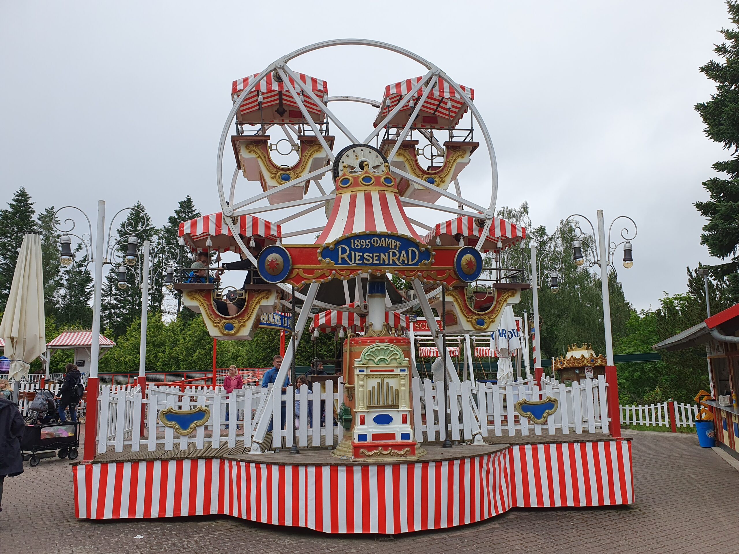 Kleine Freizeitparks in Deutschland: Versteckte Schätze für Familien