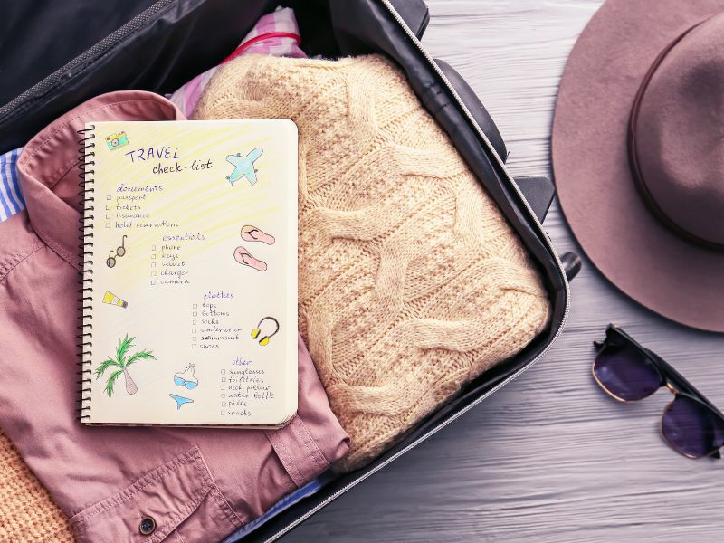 Packliste für einen Sommerurlaub am Strand für Familien