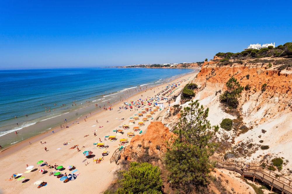 Frühbucher-Trend: TUI startet Sommerbuchungen 2025 mit Rekordtempo